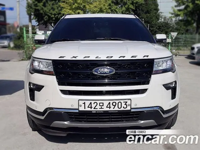 FORD EXPLORER 2018 — 147 019 км, белый, Корея — под ключ — фото 3