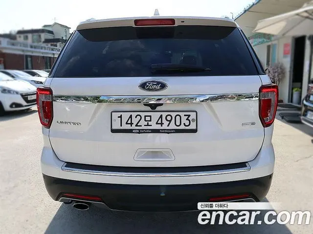FORD EXPLORER 2018 — 147 019 км, белый, Корея — под ключ — фото 4
