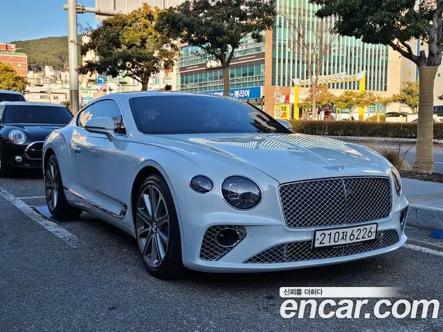 BENTLEY CONTINENTAL 2019 — 24 700 км, белый, Корея — под ключ — фото 2
