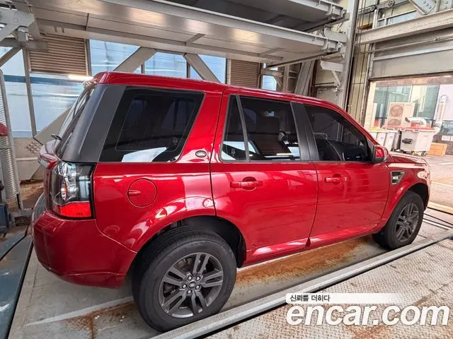 LAND ROVER FREELANDER 2 2015 — 328 000 км, красный, Корея — под ключ — фото 2