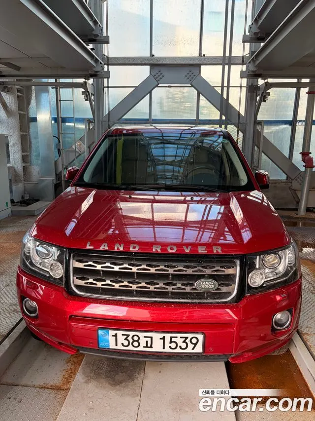LAND ROVER FREELANDER 2 2015 — 328 000 км, красный, Корея — под ключ — фото 3