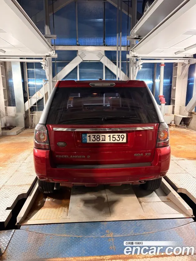 LAND ROVER FREELANDER 2 2015 — 328 000 км, красный, Корея — под ключ — фото 4