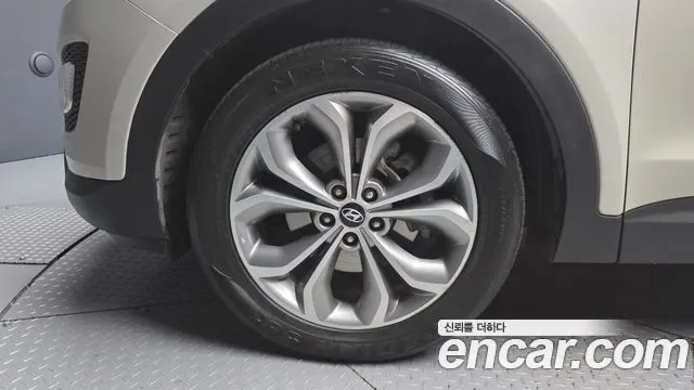 HYUNDAI SANTA FE 2013 — 163 536 км, белый-перламутр, Корея — под ключ — фото 5