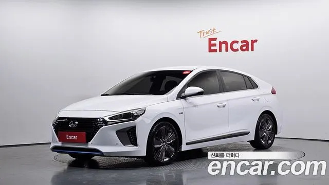 HYUNDAI IONIQ HYBRID — из Кореи под ключ