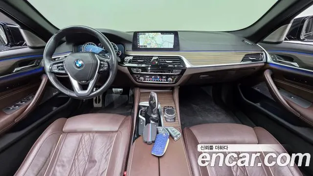 BMW 5 SERIES 2017 — 184 528 км, чёрный, Корея — под ключ — фото 7