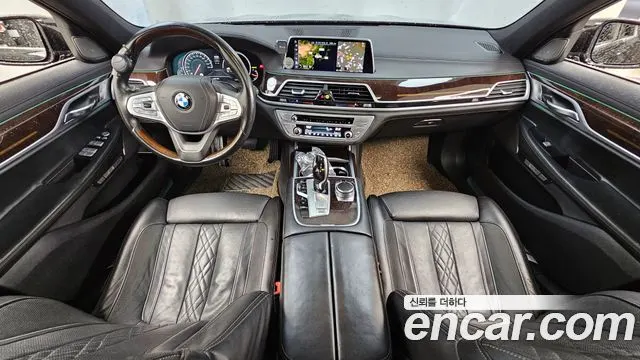 BMW 7 SERIES 2016 — 180 210 км, чёрный, Корея — под ключ — фото 7