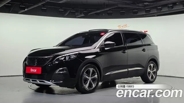 PEUGEOT 5008 2018