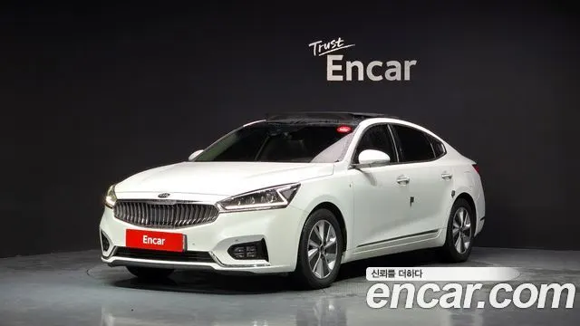 KIA K7 HYBRID 2017 — 232 025 км, белый, Корея — под ключ — фото 1