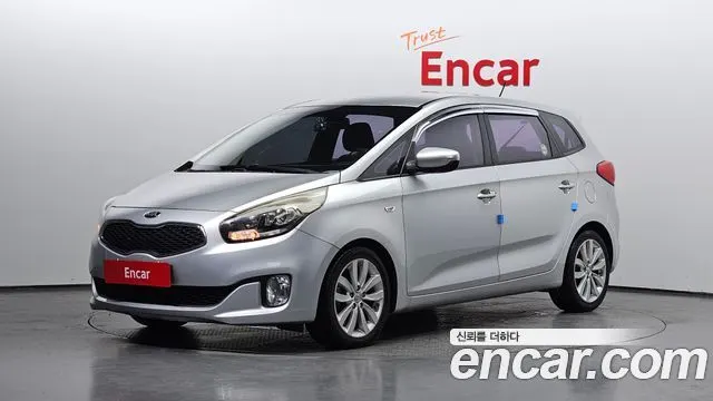 KIA CARENS 2015 — 142 751 км, серебристый, Корея — под ключ — фото 1