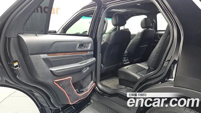 FORD EXPLORER 2017 — 141 515 км, чёрный, Корея — под ключ — фото 12