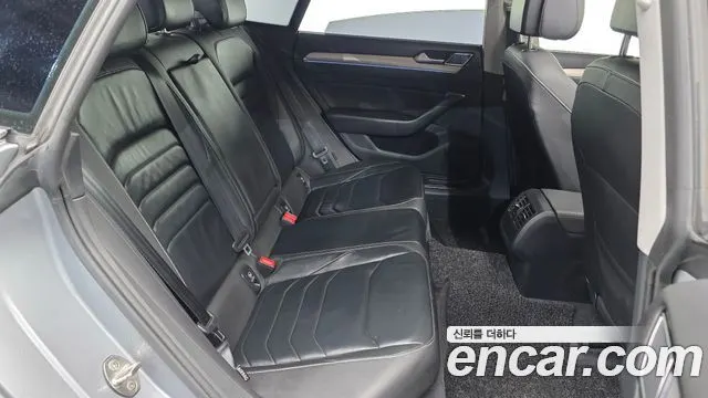 VOLKSWAGEN ARTEON 2019 — 158 865 км, серебристо-серый, Корея — под ключ — фото 12