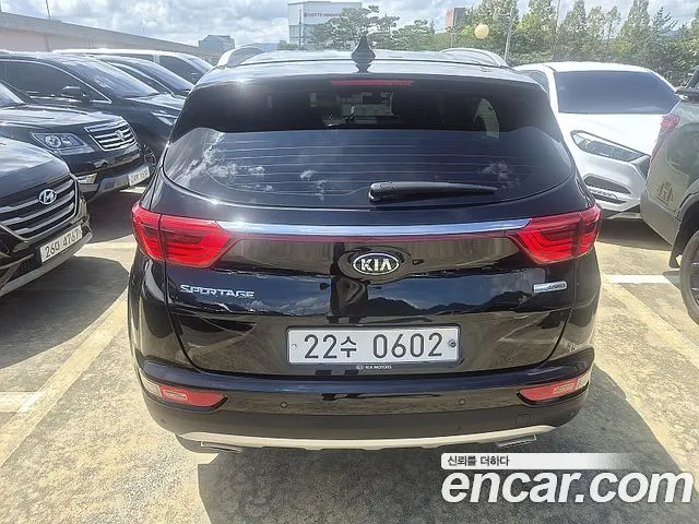 KIA SPORTAGE 2016 — 95 511 км, чёрный, Корея — под ключ — фото 4
