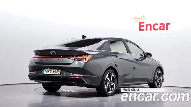 HYUNDAI AVANTE HYBRID 2022
