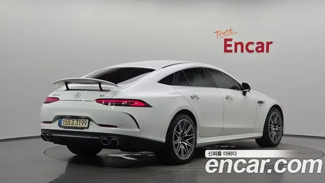 MERCEDES-BENZ AMG GT 2022