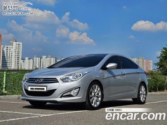 HYUNDAI I40 SALOON 2012
