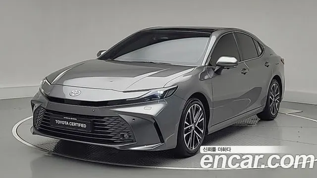 TOYOTA CAMRY 2026 — 2 276 км, серебристо-серый, Корея — под ключ — фото 12