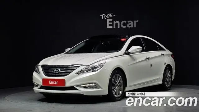 HYUNDAI SONATA THE BRILLIANT 2013 — 65 460 км, белый, Корея — под ключ — фото 1