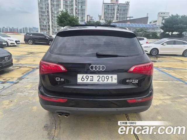 AUDI Q5 2011 — 91 693 км, чёрный, Корея — под ключ — фото 4