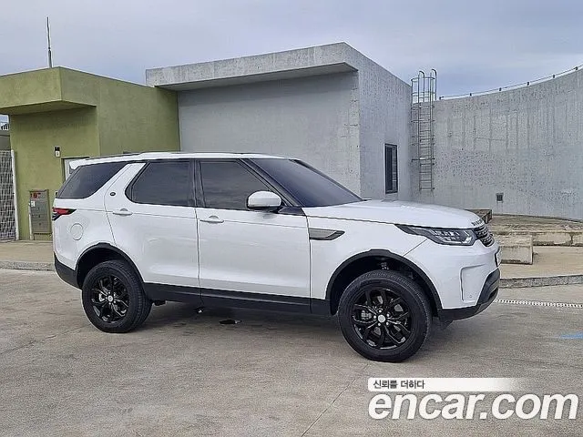 LAND ROVER DISCOVERY 5 2019 — 68 031 км, белый, Корея — под ключ — фото 3