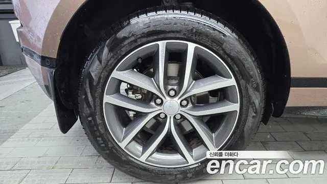LAND ROVER RANGE ROVER EVOQUE 2025 — 12 714 км, светло-золотистый, Корея — под ключ — фото 5