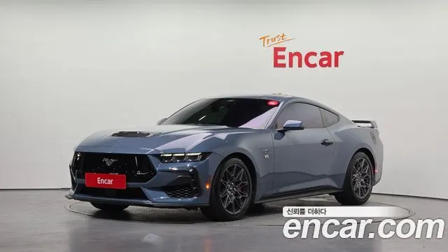 FORD MUSTANG 2024