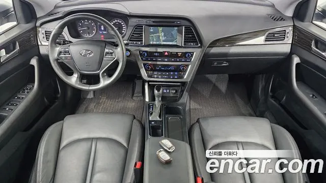 HYUNDAI SONATA 2016 — 114 593 км, светло-серебристый, Корея — под ключ — фото 7