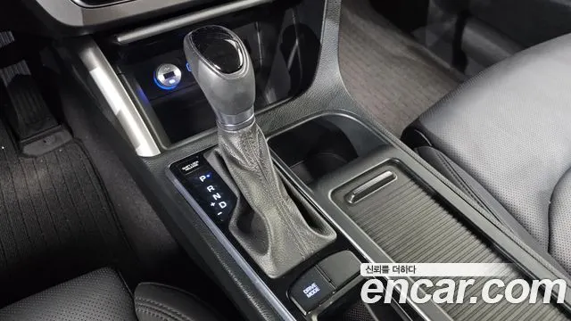 HYUNDAI SONATA 2016 — 114 593 км, светло-серебристый, Корея — под ключ — фото 9