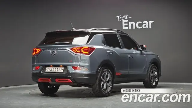 KGM BEAUTIFUL KORANDO 2021 — 81 653 км, серебристо-серый, Корея — под ключ — фото 2