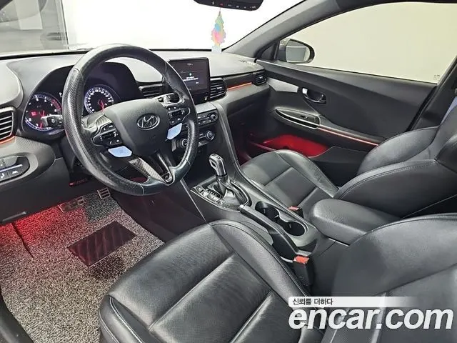HYUNDAI VELOSTER 2021 — 125 430 км, серебристо-серый, Корея — под ключ — фото 6