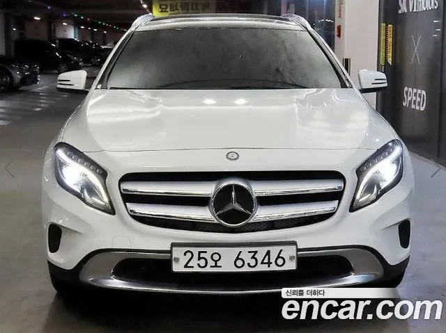 MERCEDES-BENZ GLA-CLASS X156 2015