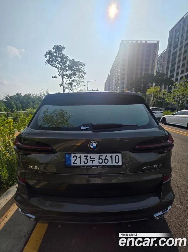 BMW X5 2026 — 4 882 км, светло-золотистый, Корея — под ключ — фото 2