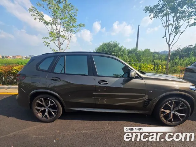 BMW X5 2026 — 4 882 км, светло-золотистый, Корея — под ключ — фото 3