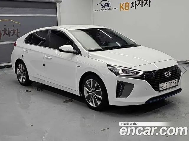 HYUNDAI IONIQ HYBRID 2016 — 191 270 км, белый, Корея — под ключ — фото 4