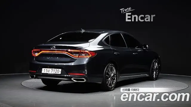 HYUNDAI GRANDEUR 2018 — 72 087 км, серый, Корея — под ключ — фото 2