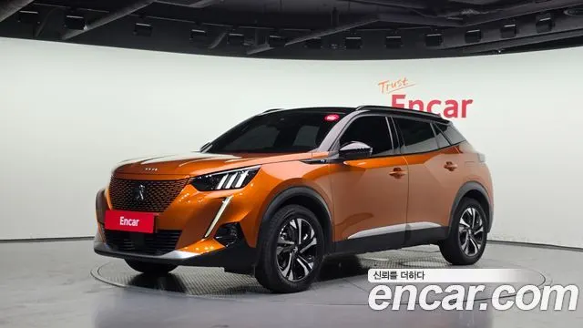 PEUGEOT E-2008 2022