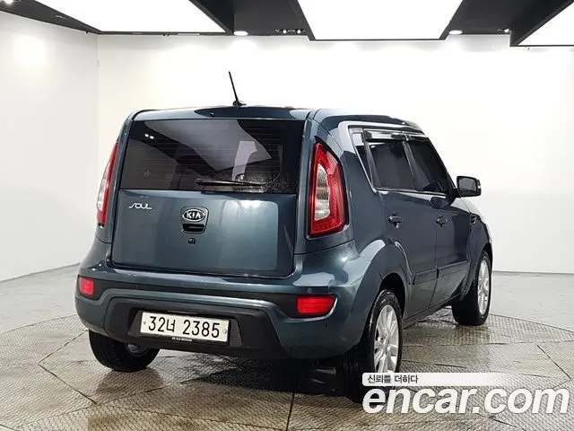 KIA SOUL 2012 — 84 000 км, тёмно-зелёный, Корея — под ключ — фото 4