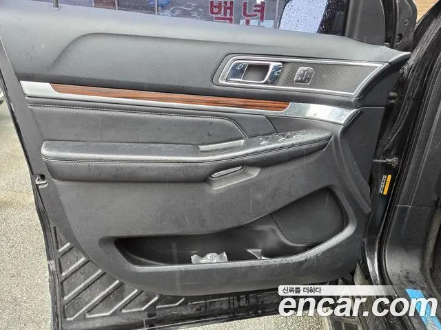 FORD EXPLORER 2016 — 133 403 км, чёрный, Корея — под ключ — фото 7