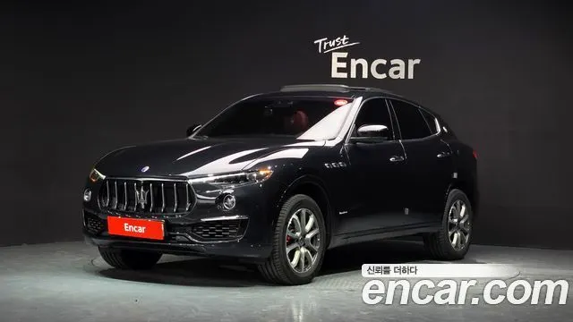 MASERATI LEVANTE 2020