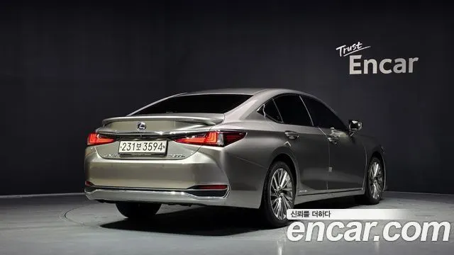 LEXUS ES300H 2022 — 114 244 км, серебристый, Корея — под ключ — фото 2