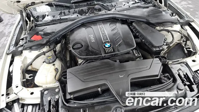 BMW 3 SERIES 2015 — 156 175 км, белый, Корея — под ключ — фото 6