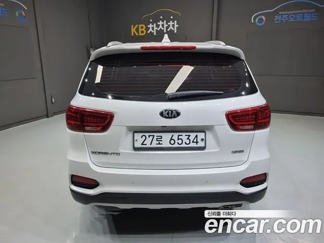 KIA SORENTO 2020 — 111 000 км, белый, Корея — под ключ — фото 4
