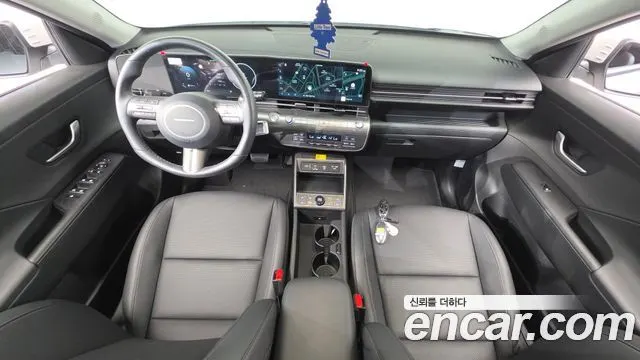 HYUNDAI KONA 2026 — 8 832 км, серебристо-серый, Корея — под ключ — фото 7