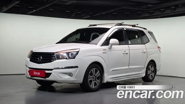 KGM KORANDO TURISMO 2015