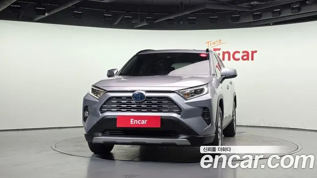 TOYOTA RAV4 2019 — 224 533 км, серебристый, Корея — под ключ — фото 3