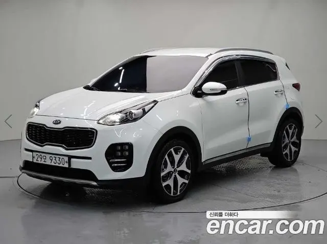 KIA SPORTAGE 2018 — 143 946 км, белый, Корея — под ключ — фото 12