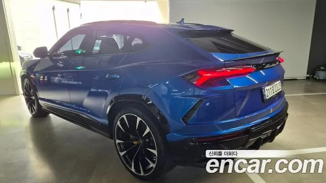 LAMBORGHINI URUS 2022 — 16 000 км, синий, Корея — под ключ — фото 4