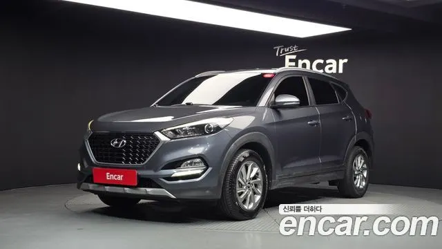 HYUNDAI TUCSON 2018 — 167 315 км, серый, Корея — под ключ — фото 1