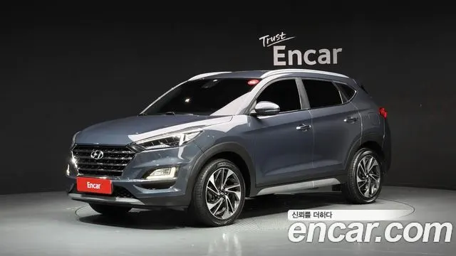 HYUNDAI TUCSON 2019 — 60 380 км, голубой, Корея — под ключ — фото 1