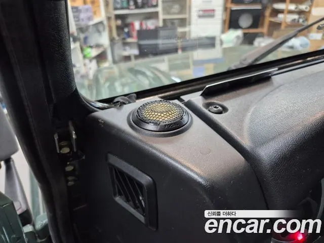 LAND ROVER DEFENDER 2012 — 88 600 км, тёмно-зелёный, Корея — под ключ — фото 10