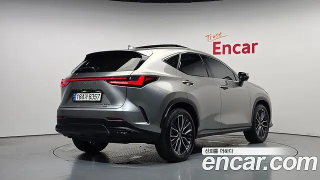 LEXUS NX350H 2024 — 30 391 км, серебристо-серый, Корея — под ключ — фото 2